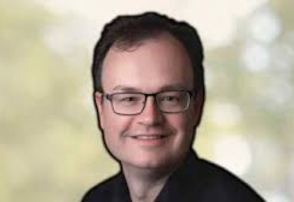 simon anthony blackburn