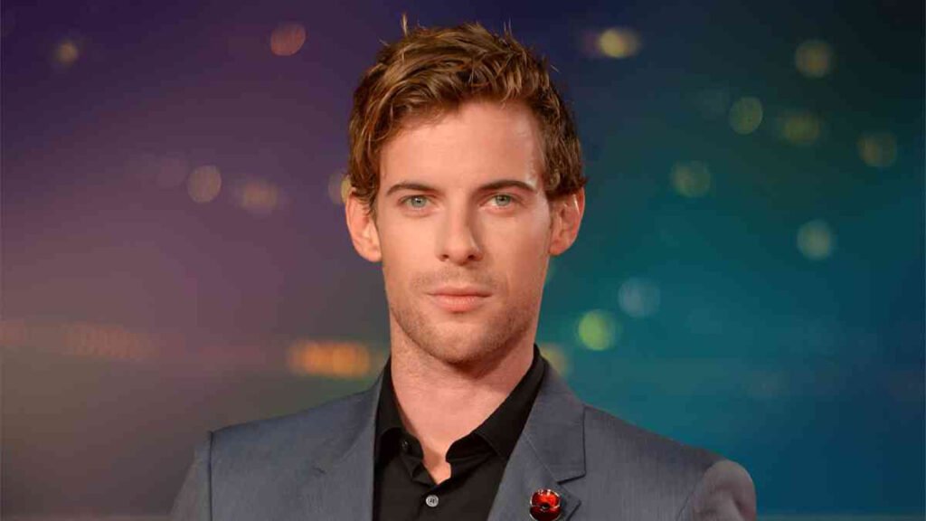 luke treadaway