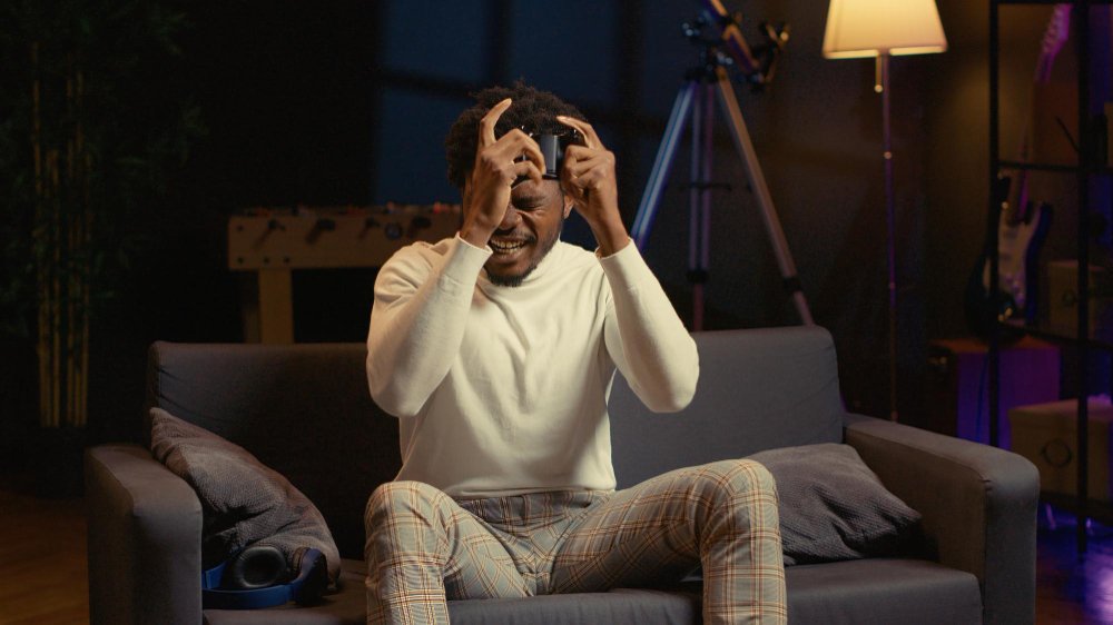 phasmophobia crossplay